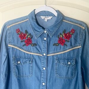 Jillian Blu Western Floral Embroidered Denim Pearl Snap long sleeve Shirt